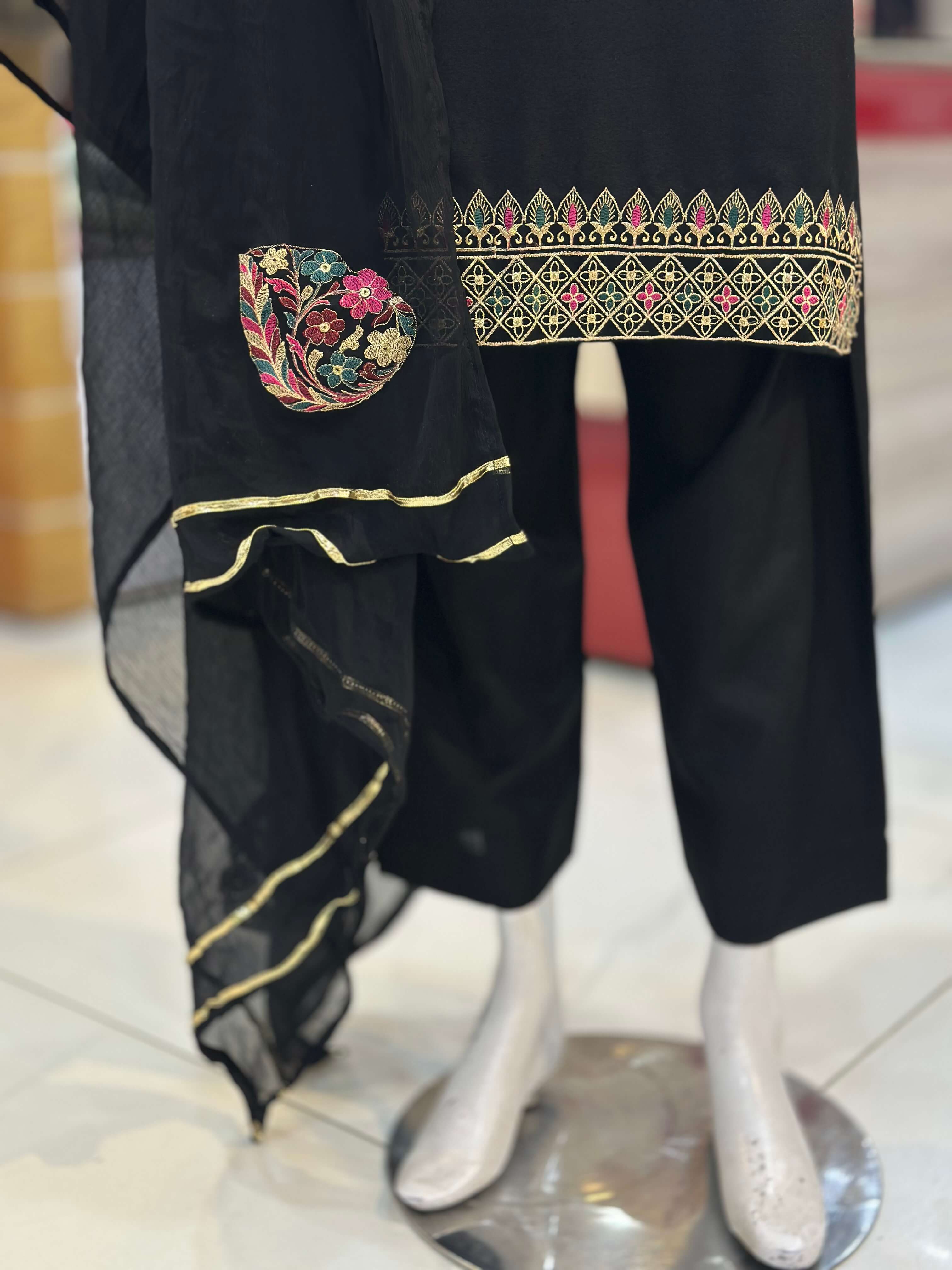 Dil-Kash Black Karandi Patchwork 3-Piece Suit Rumaisa Fashion
