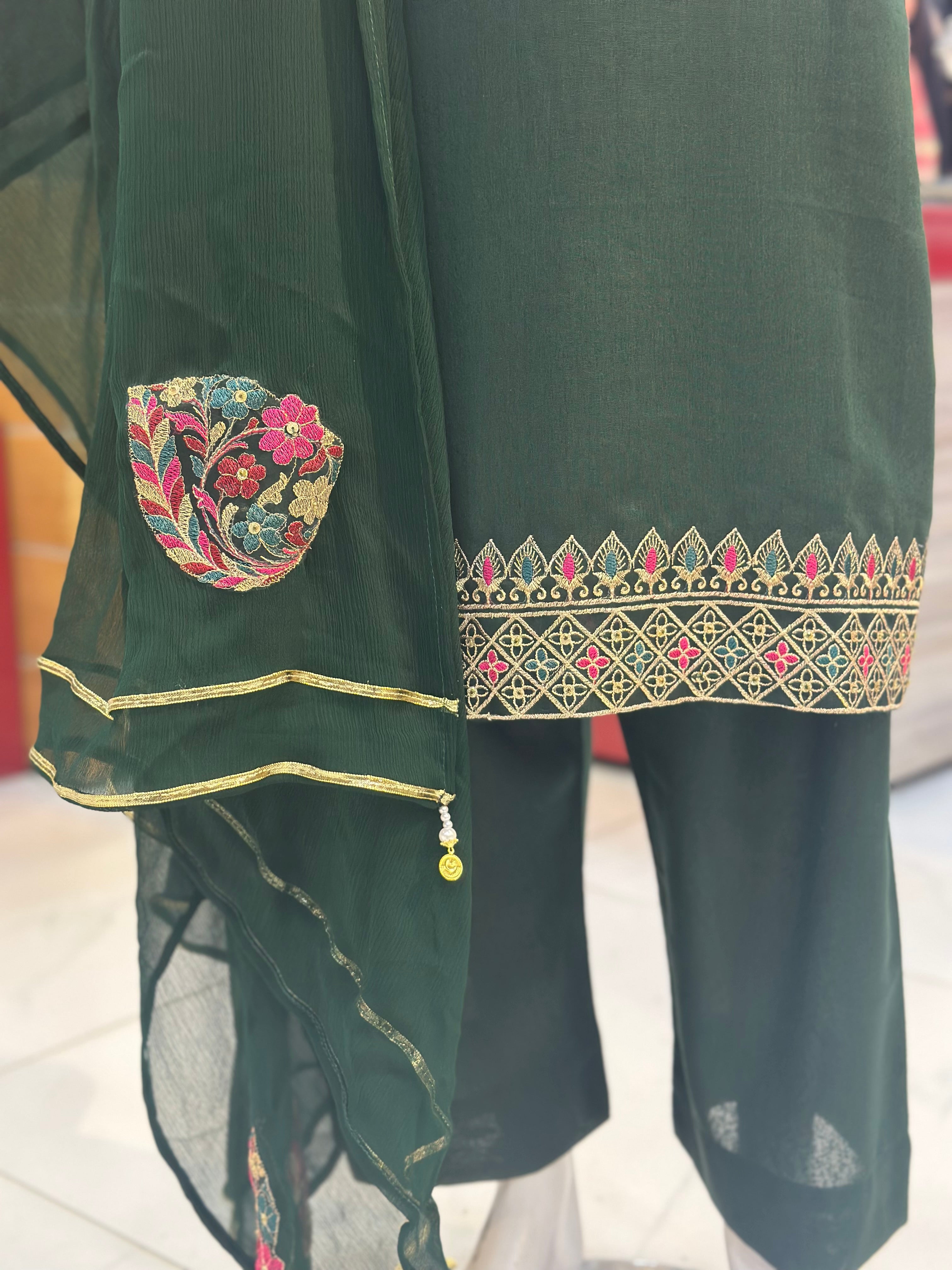 Dil-Kash Karandi Green | 3 Piece Suit | (RF-D1-KR-GR) Rumaisa Fashion