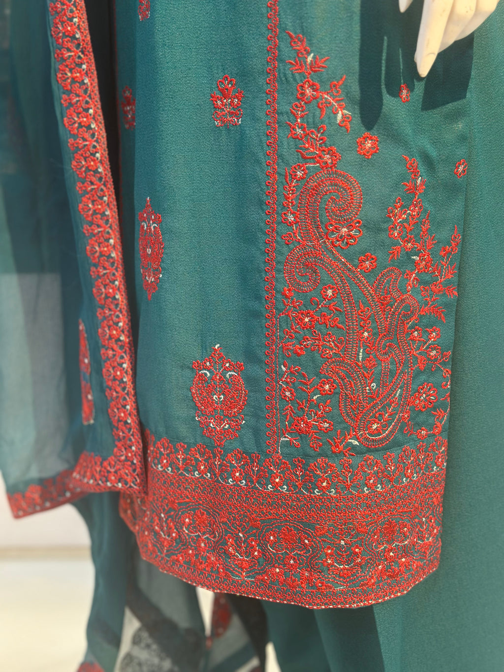 Kashish Karandi Zinc | 3 Piece Suit | (RF-D4-KR-ZN) Rumaisa Fashion